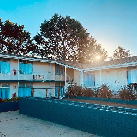 Redhill Cooma Motor Inn Εξωτερικό φωτογραφία