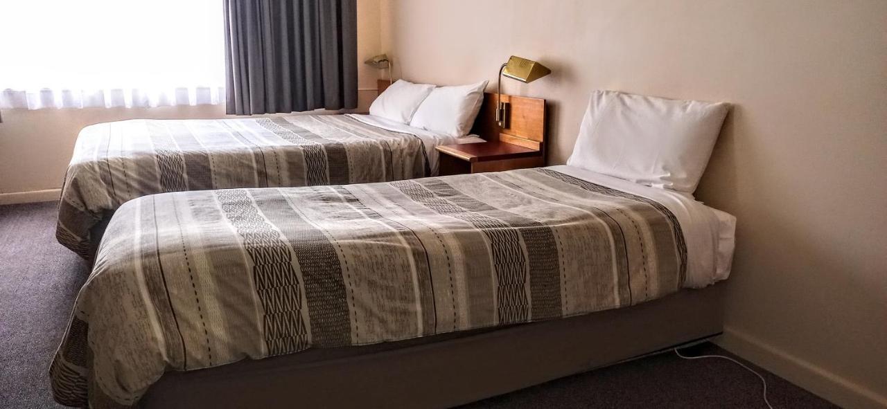 Redhill Cooma Motor Inn Εξωτερικό φωτογραφία