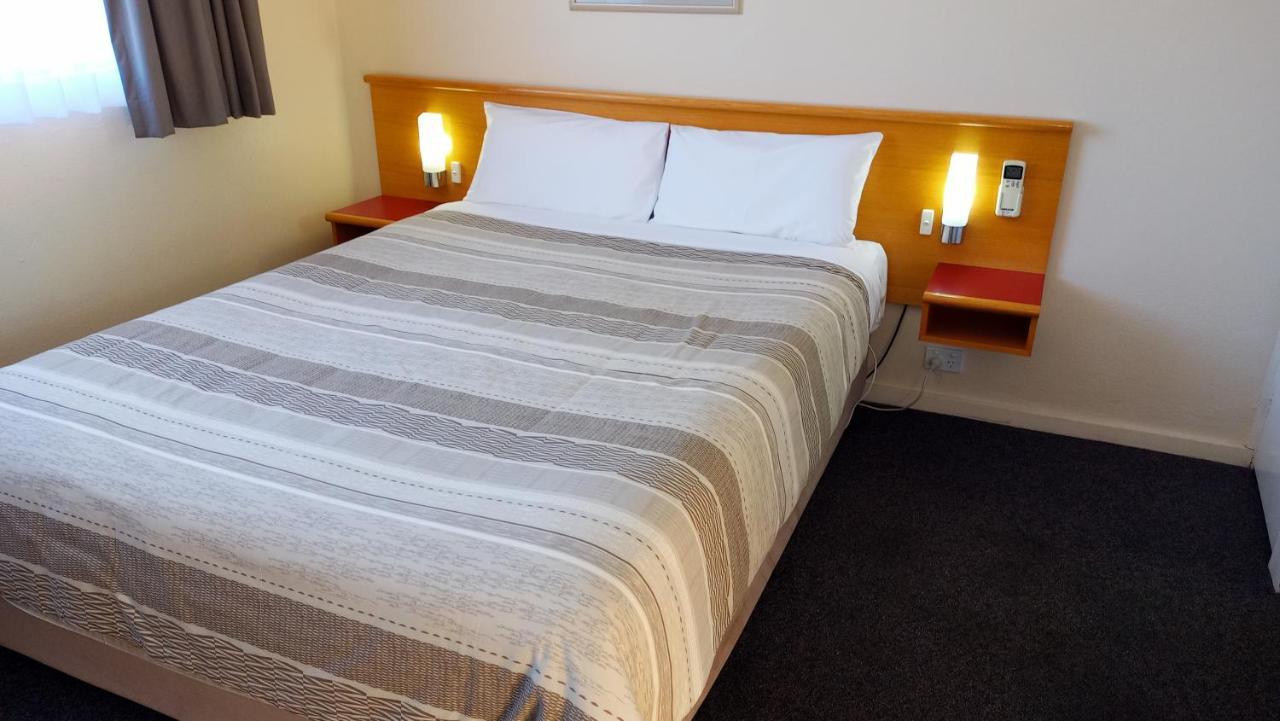 Redhill Cooma Motor Inn Εξωτερικό φωτογραφία