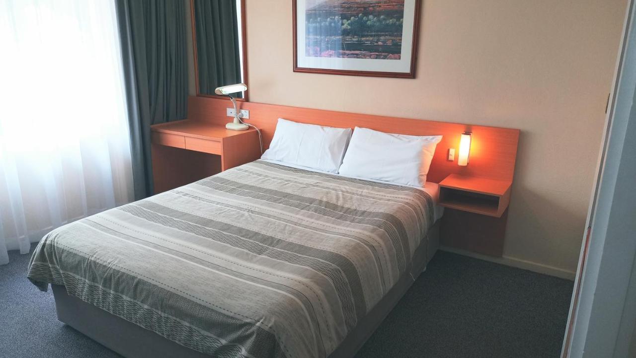 Redhill Cooma Motor Inn Εξωτερικό φωτογραφία