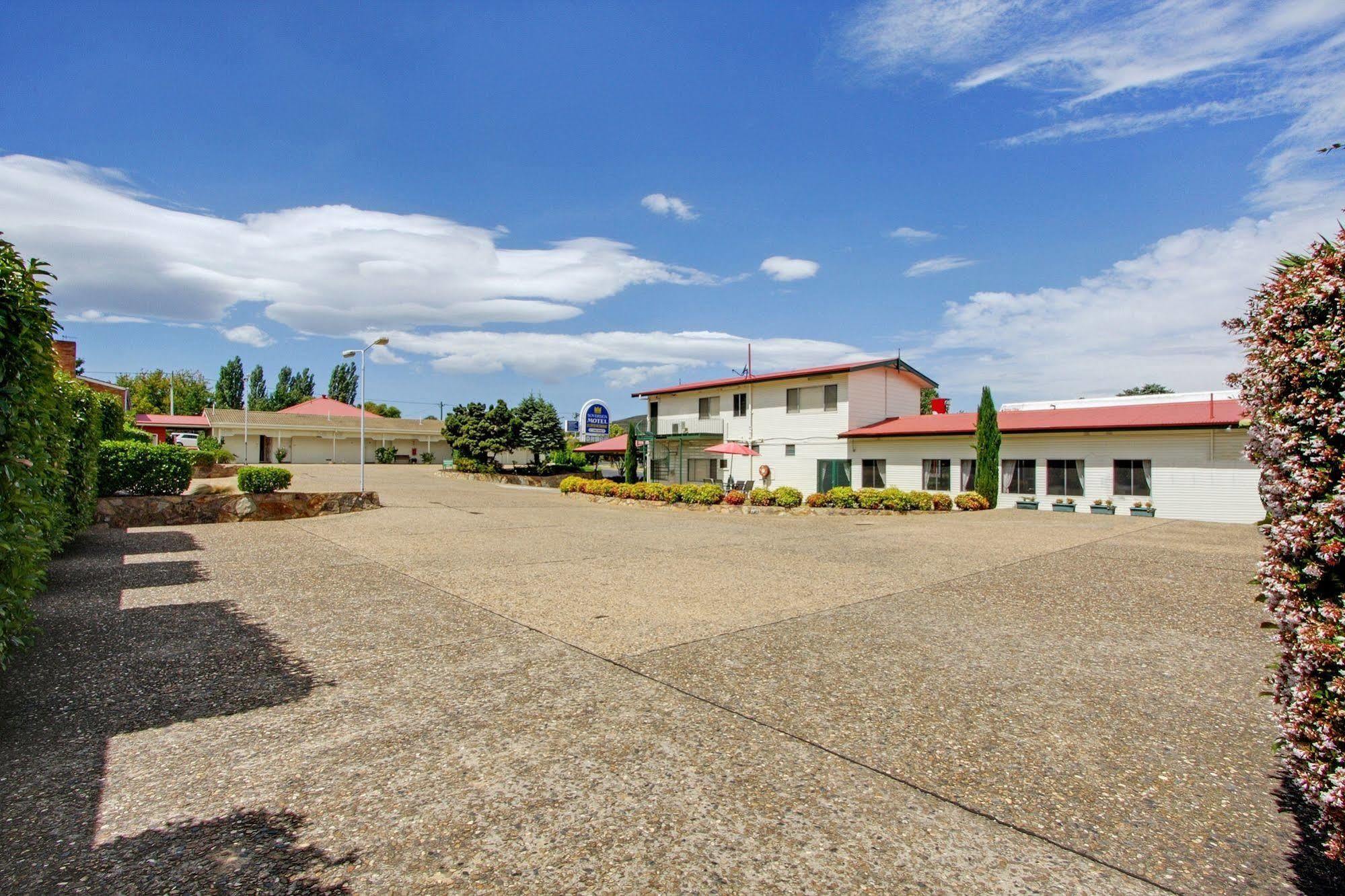 Redhill Cooma Motor Inn Εξωτερικό φωτογραφία
