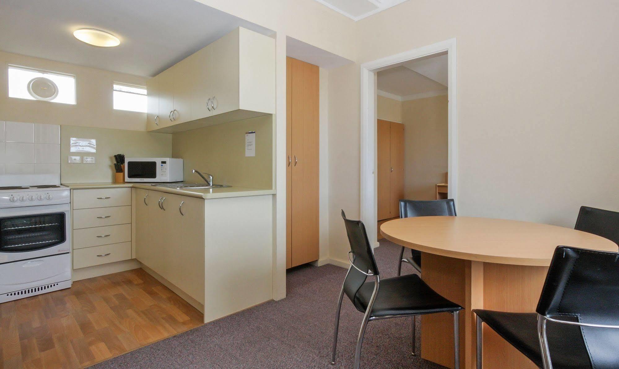 Redhill Cooma Motor Inn Εξωτερικό φωτογραφία