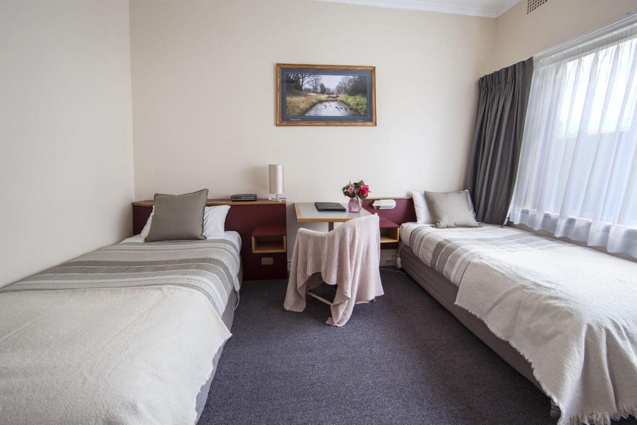 Redhill Cooma Motor Inn Εξωτερικό φωτογραφία